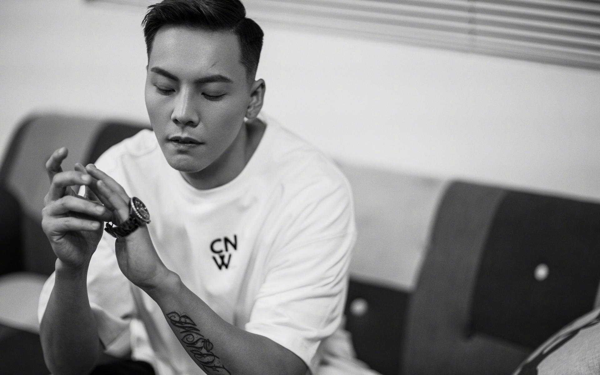 西甲后腰区域控制力提升成为球队稳定核心，西甲前腰排名