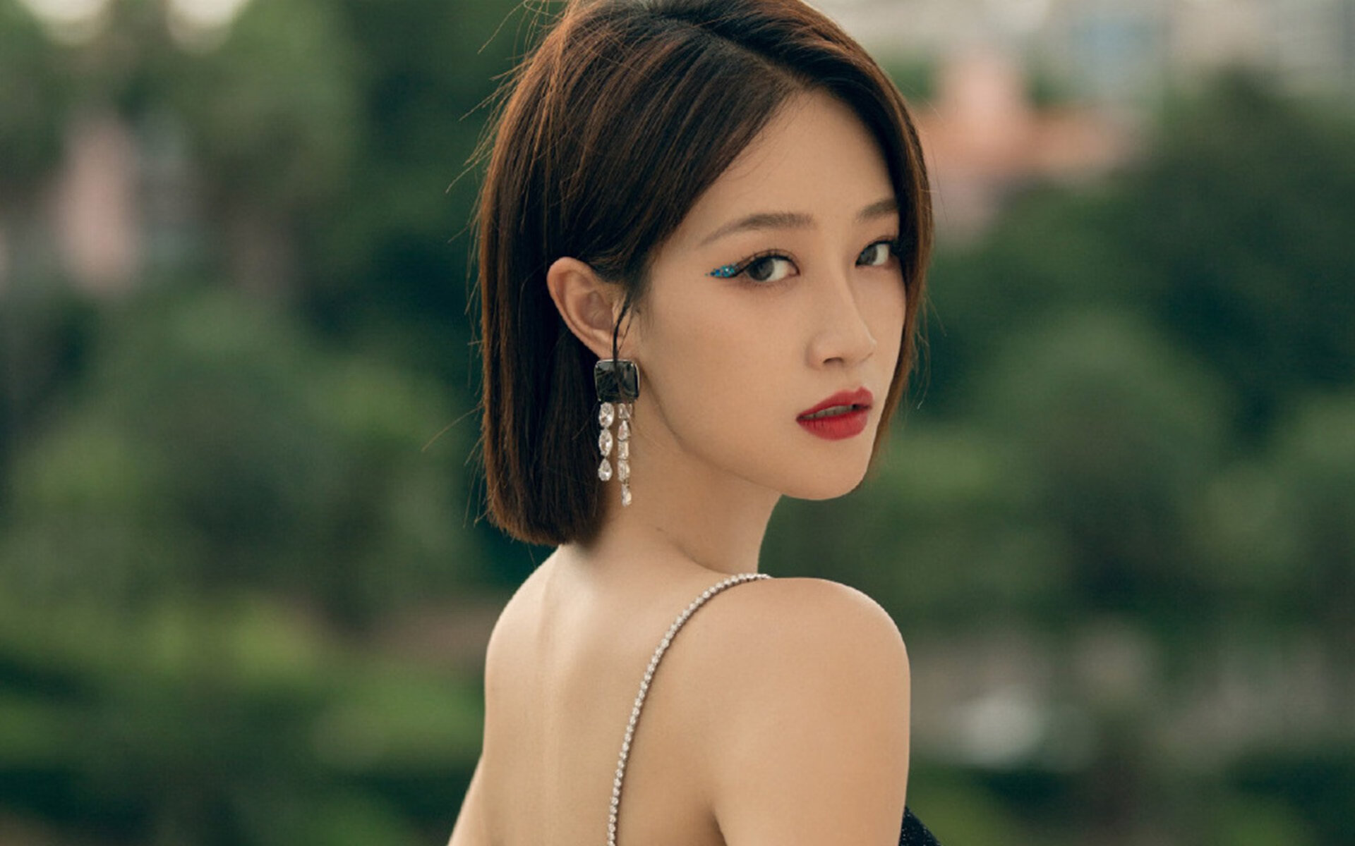 五大联赛是否因对手风格变化主动调整中场厚度，五大联赛分析